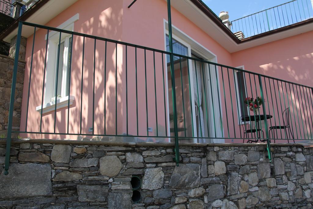 Bed and Breakfast La Ciliegia Bianca à Belgirate Extérieur photo